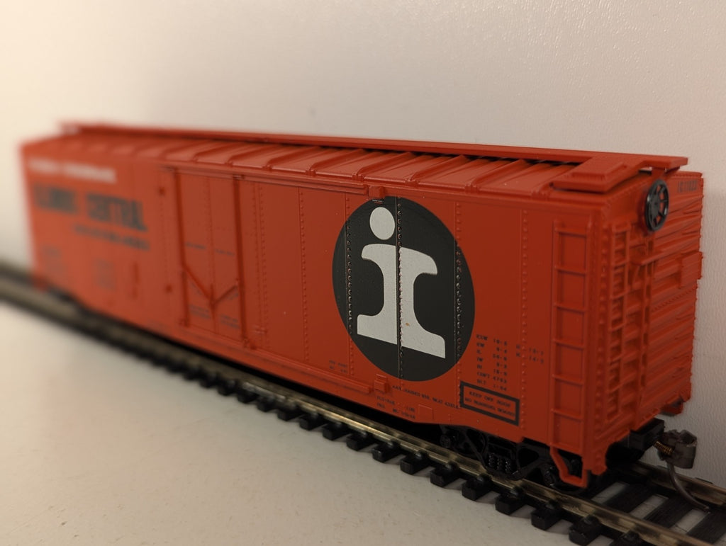 Athearn HO Gauge 50ft PD Boxcar IC 11023 Illinois Central 1322