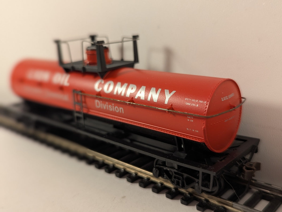 Athearn HO Gauge Lion Oil Company Chemical Division Tank Wagon LUX 2303 1559