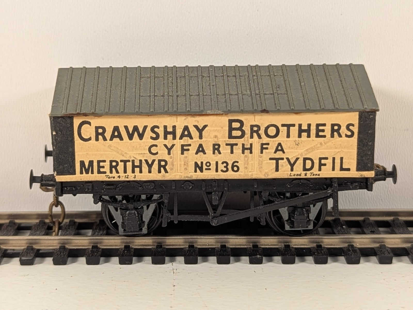 Peco OO Gauge Crawshay Brothers Lime Wagon – Missing Couplings