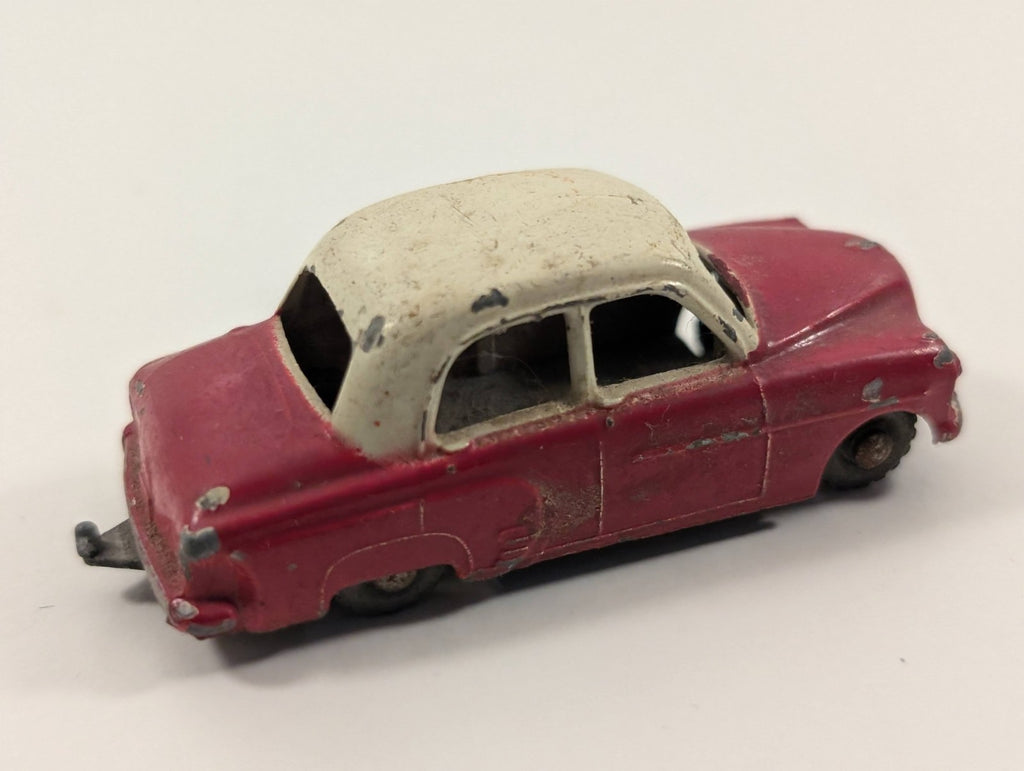 Vintage Matchbox Lesney 22a Vauxhall Cresta die-cast car