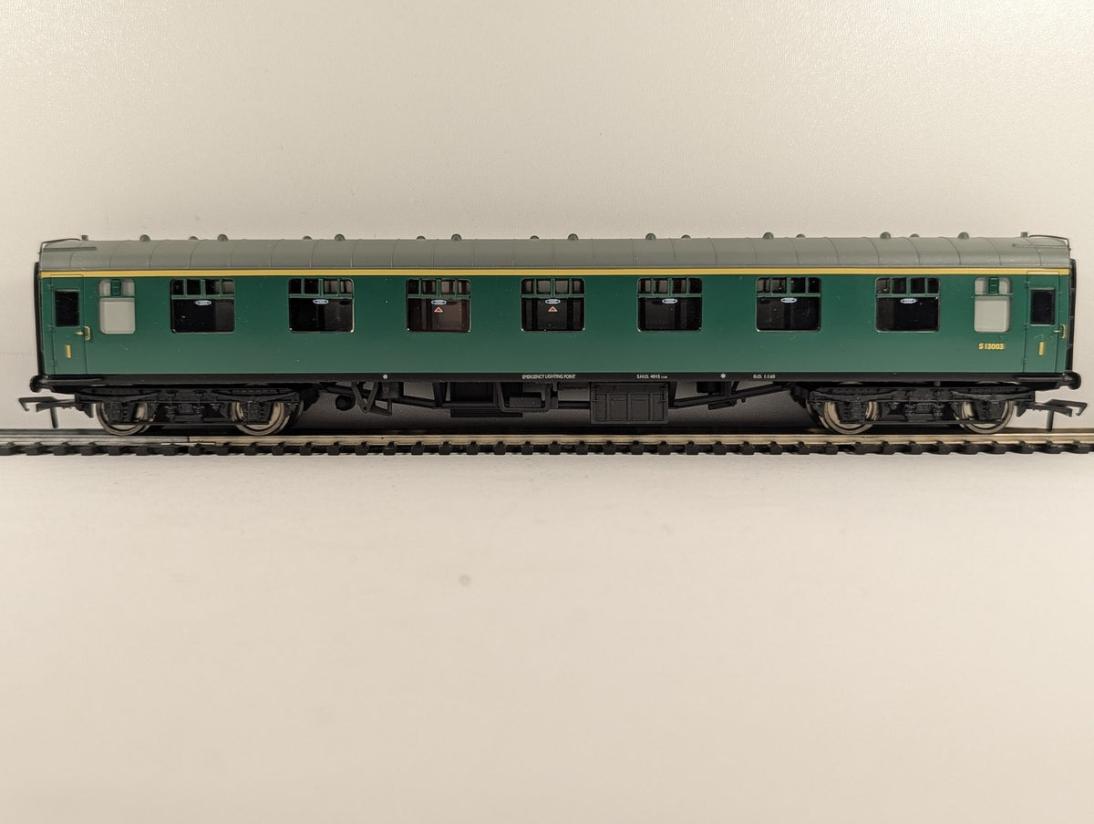 Bachmann OO Gauge BR Mk1 Corridor First FK Passenger Coach S 13003