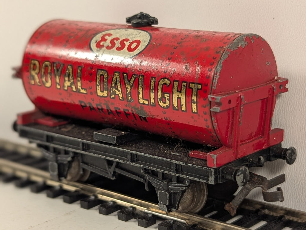 Hornby Dublo D1 OO Gauge Esso Royal Daylight Paraffin Tank Wagon