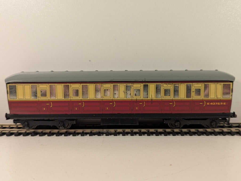 Hornby Dublo OO Gauge Tinplate Coach No. E42759E