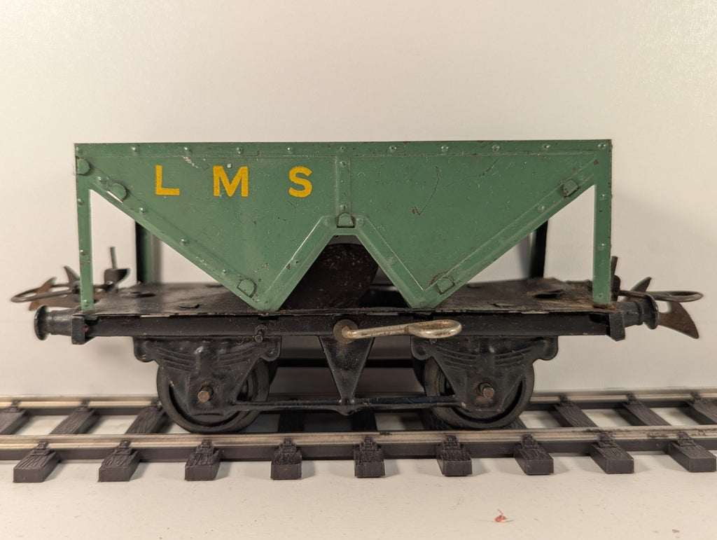 Hornby O Gauge LMS Operating Hopper Wagon Green