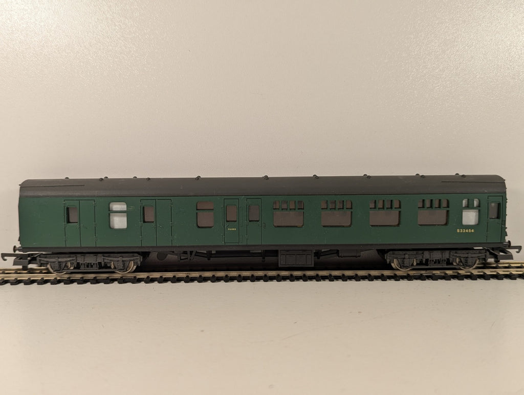 Lima 305334 OO Gauge Green British Rail Mk1 Brake Coach