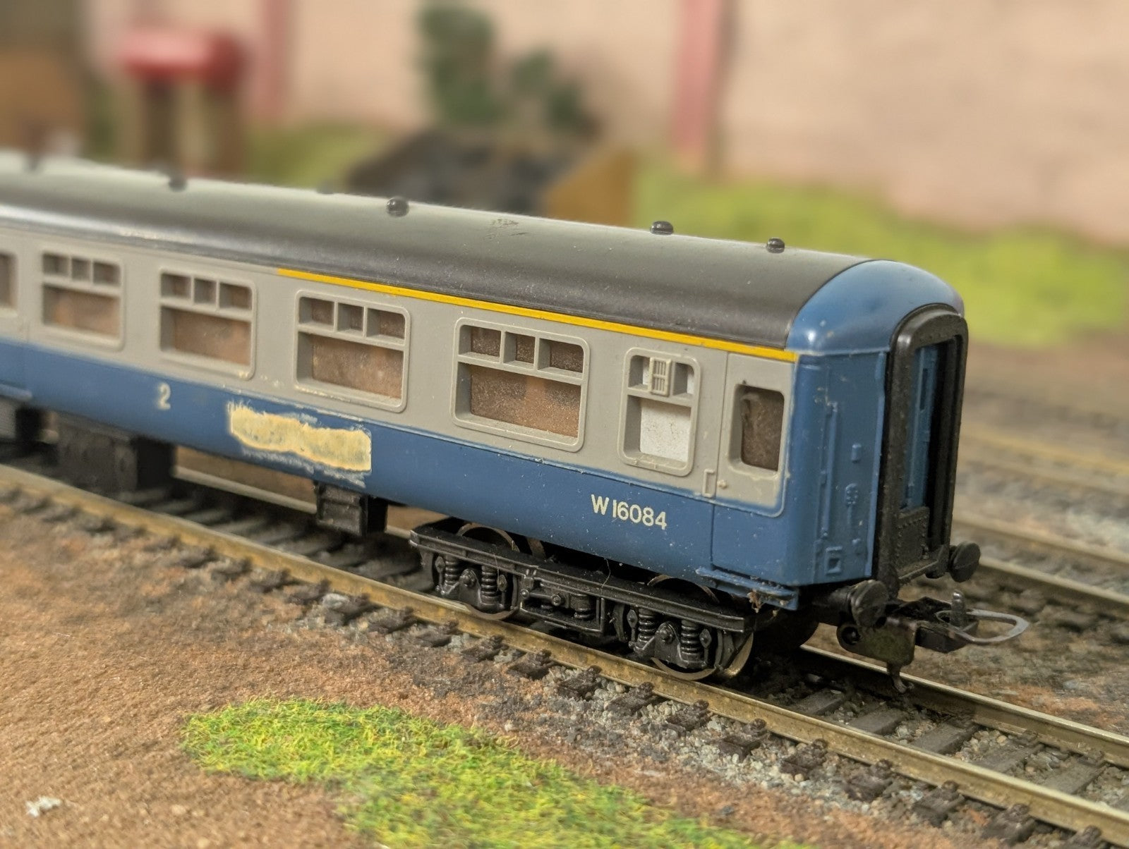 Lima HO Gauge British Rail Open Coach Blue & Grey Inter-City