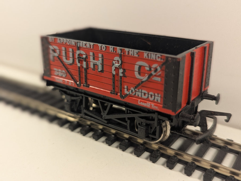 Hornby R010 OO Gauge Pugh & Co Coal Wagon