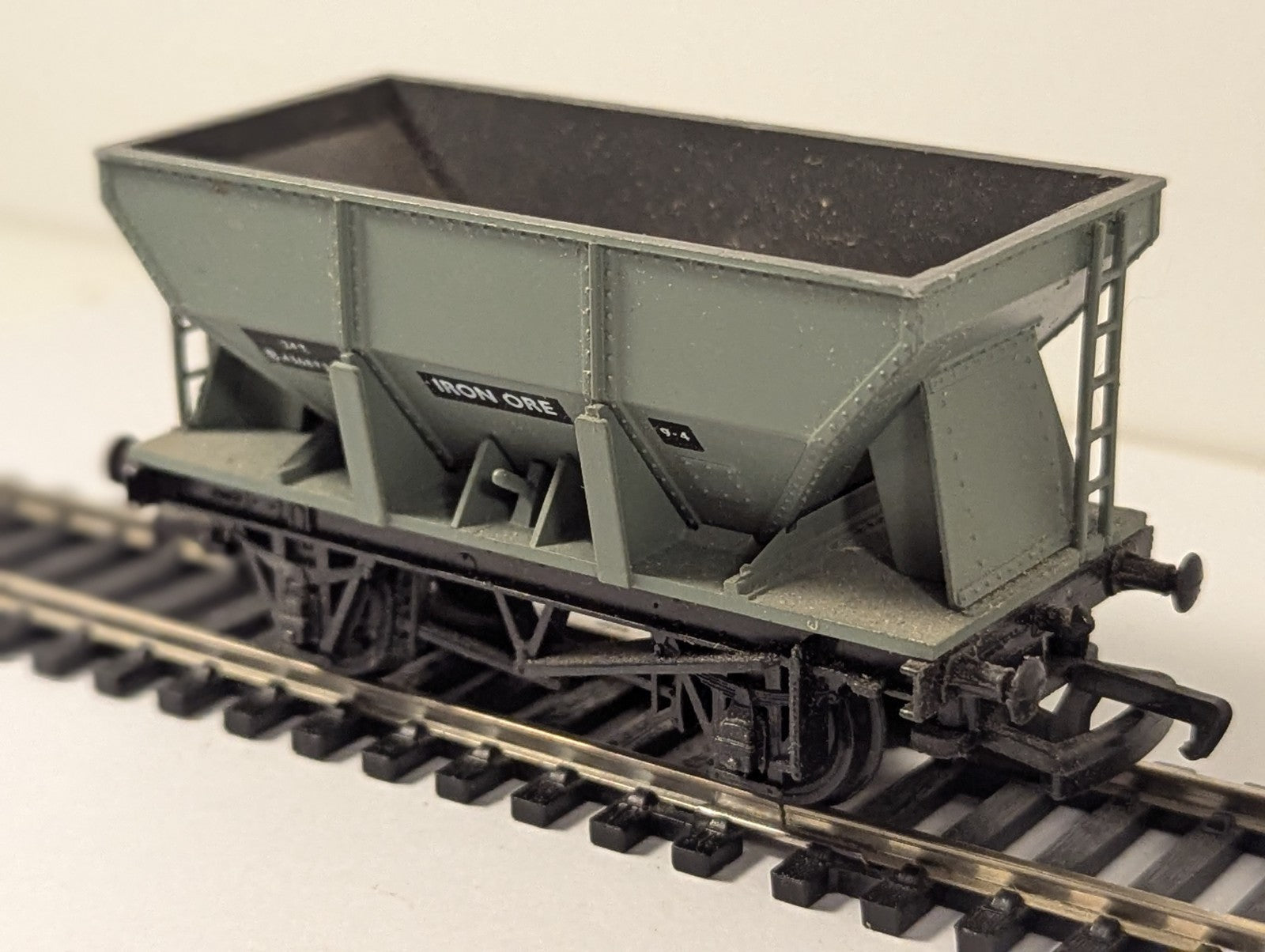 Replica Railways 13411 OO Gauge 24 Ton Iron Ore Hopper BR Grey