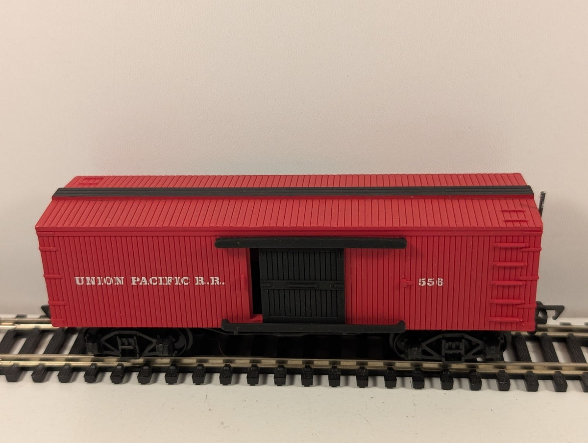Airfix HO Union Pacific Box Car Wagon