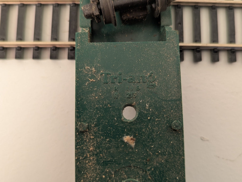 Tri-ang R118 OO Gauge Bogie Well Wagon