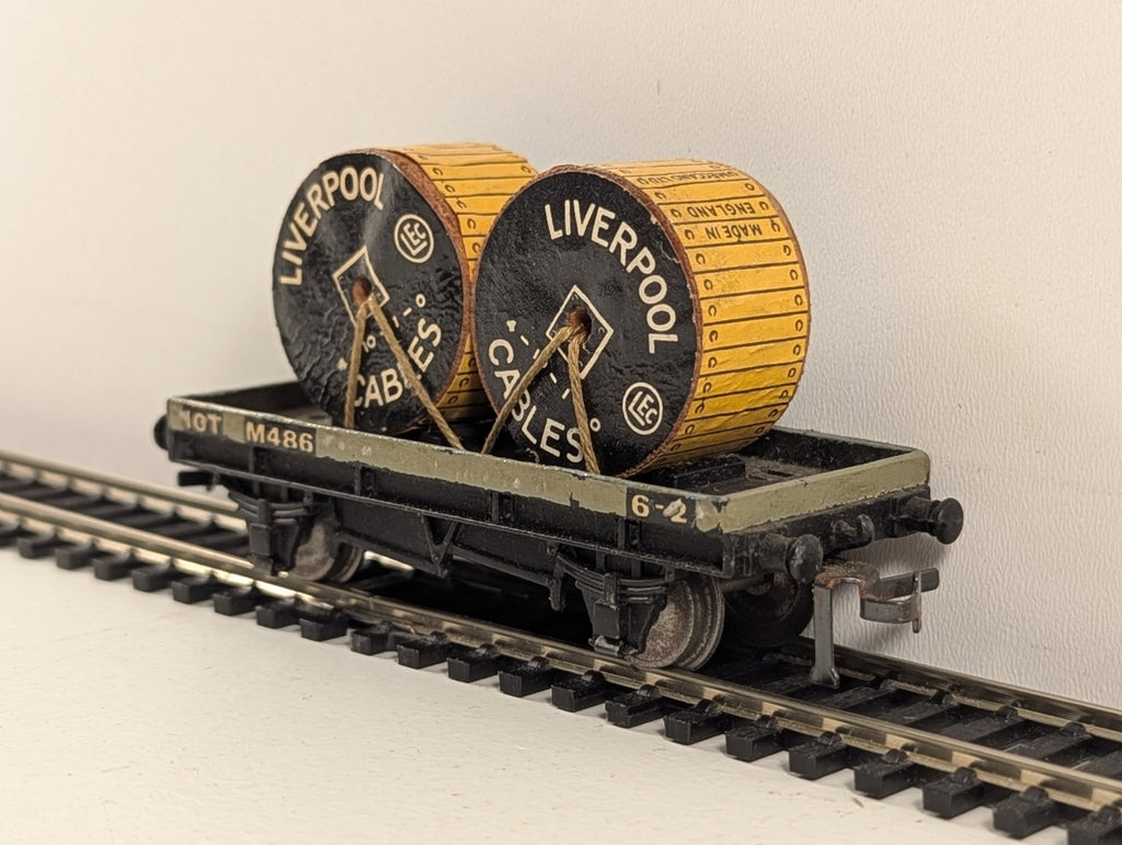 Hornby Dublo 32086 OO Gauge Grey D1 Low-Sided Wagon with Cable Drums - Boxed