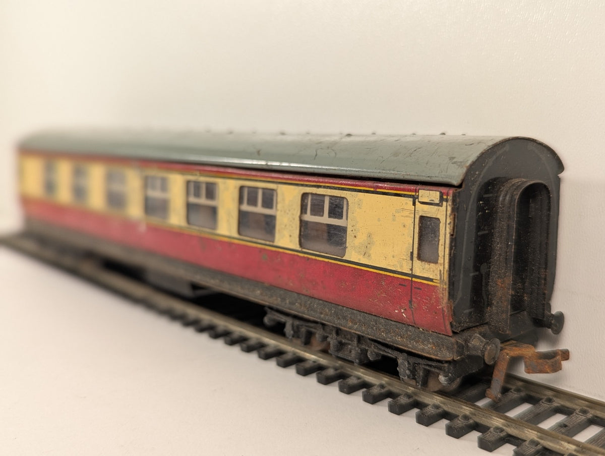 Hornby Dublo OO Gauge BR Crimson and Cream Corridor Coach Passenger Coach M4183