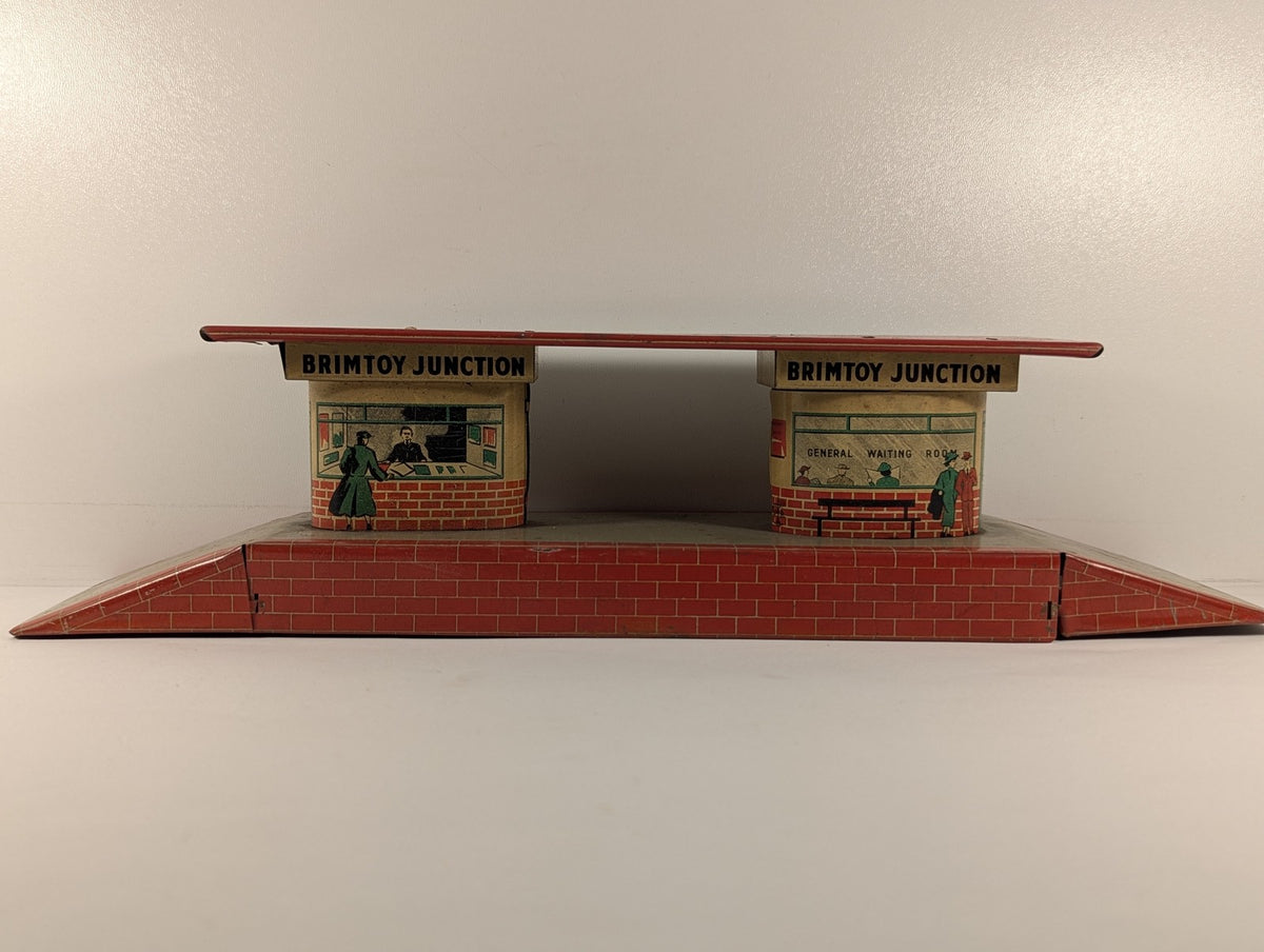 Brimtoy O Gauge Brimtoy Junction Station Platform Lithographed Red Brick