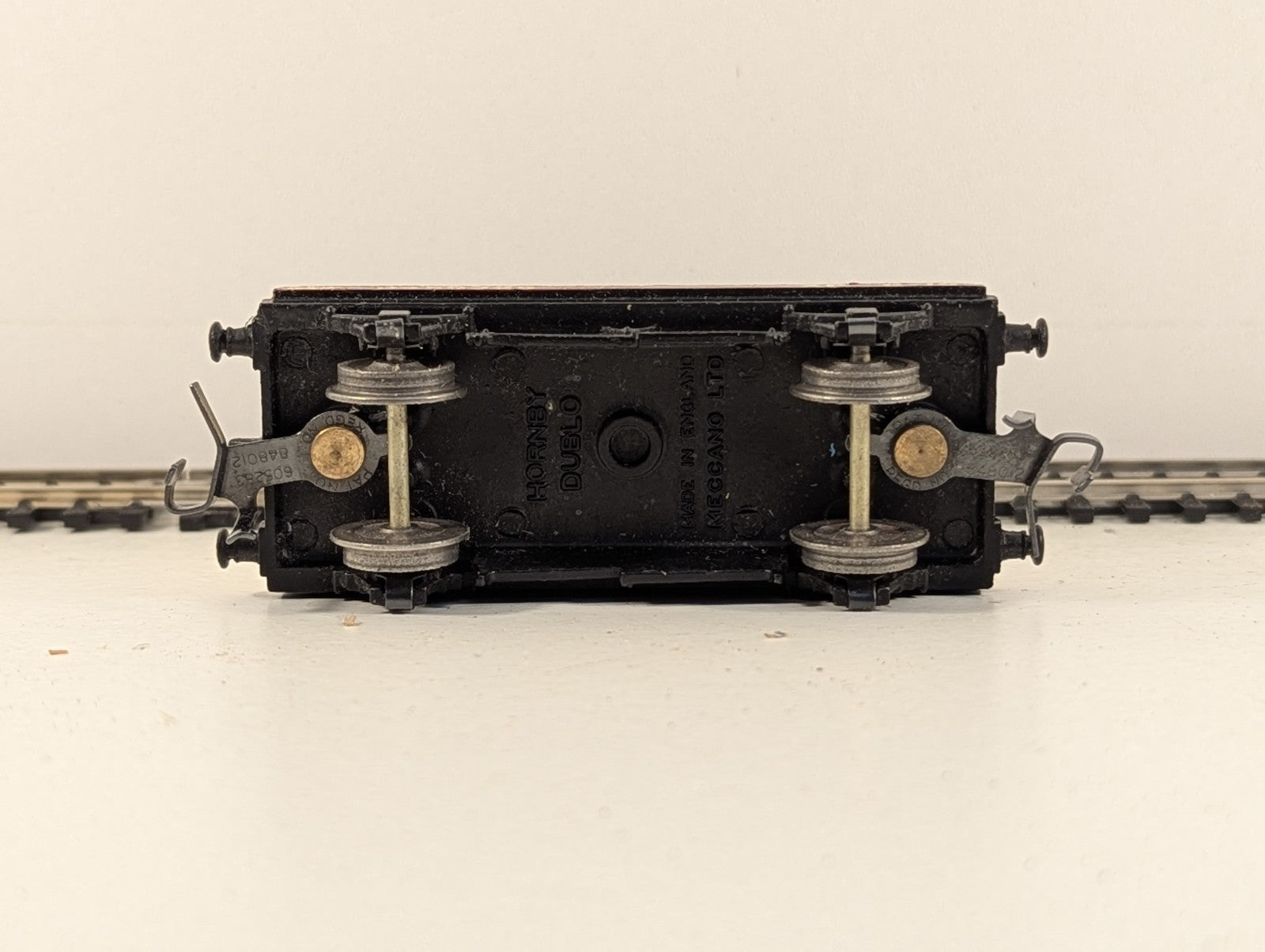 HornbyDublo 32088 OOGauge Low-SidedWagon with BR Insulated MeatContainer - Boxed
