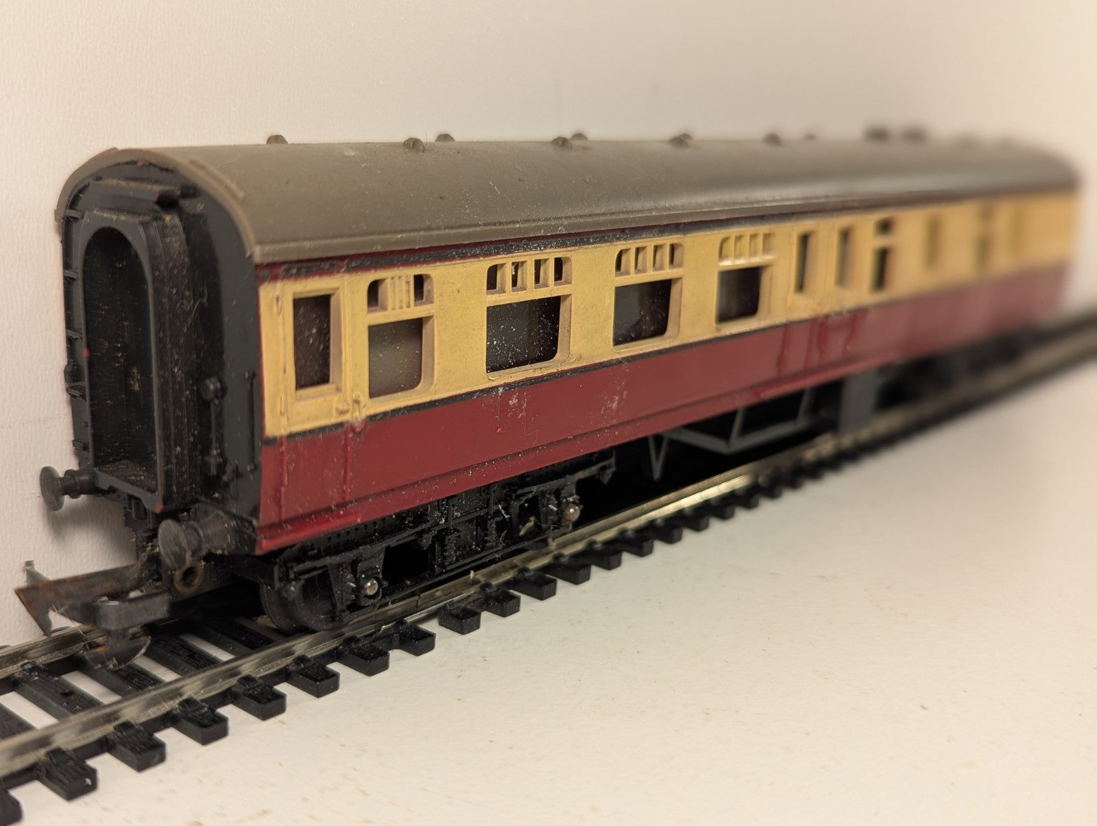 Tri-ang OO Gauge BR Main Line Brake Second Coach Passenger Coach