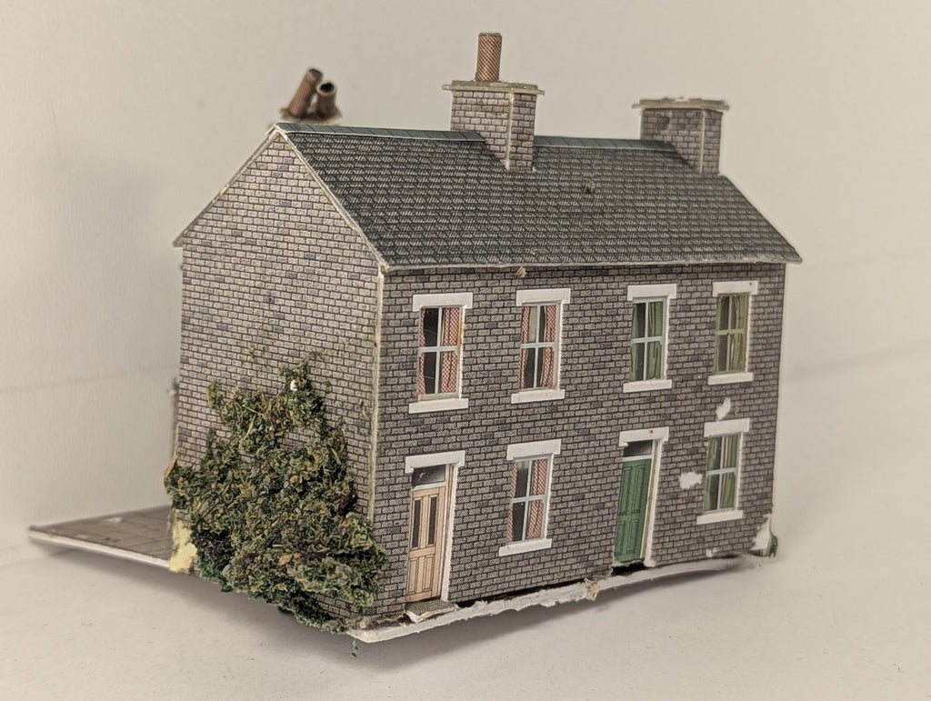 Superquick N Gauge Two Grey Stone Cottages Building A6