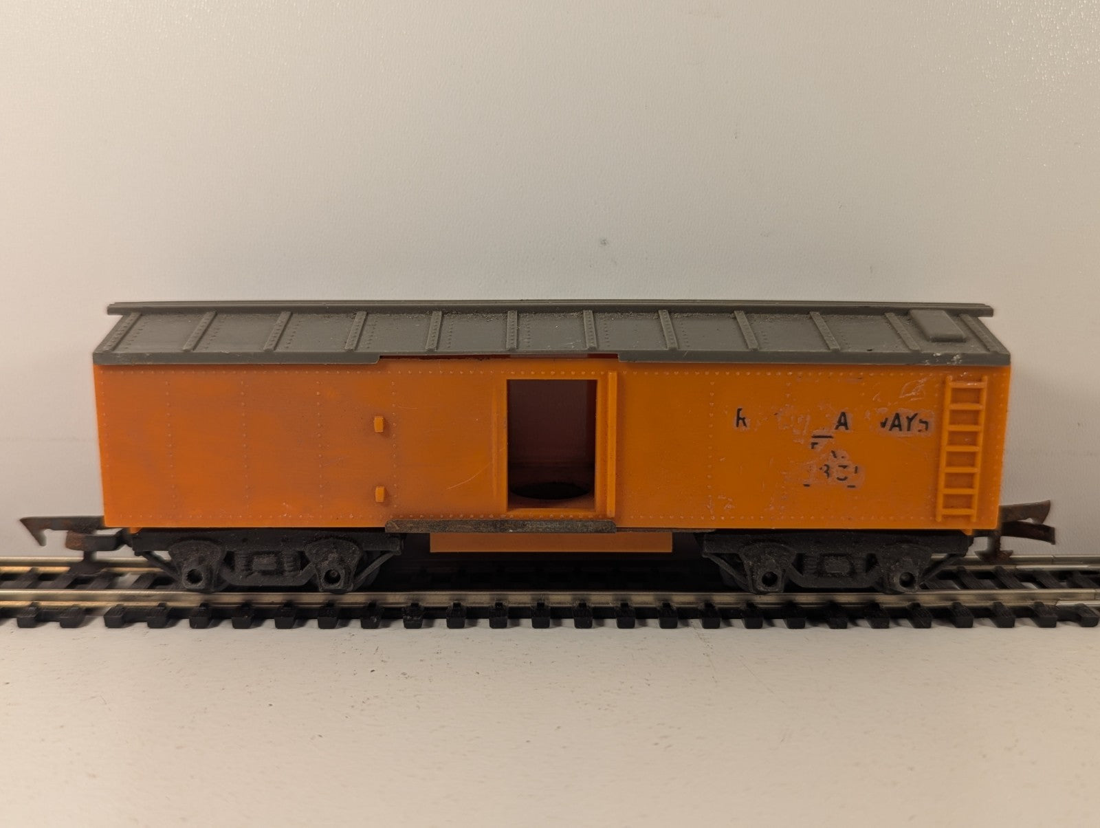 Tri-ang Railways R114 Continental Series Orange Box Car OO Gauge