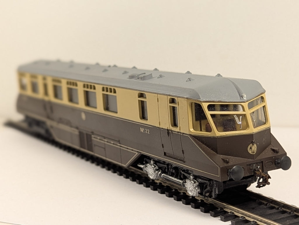 Lima OO Gauge GWR Diesel Railcar No. 22 Chocolate & Cream - Boxed