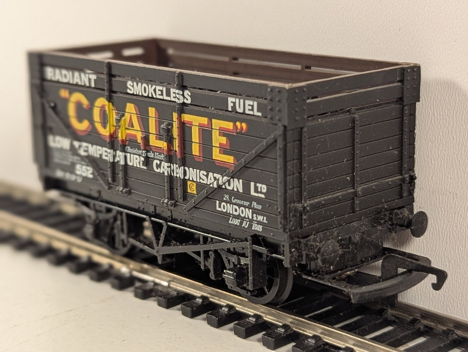 Mainline Railways 37-163 OO Gauge Coalite Coke Wagon - Boxed