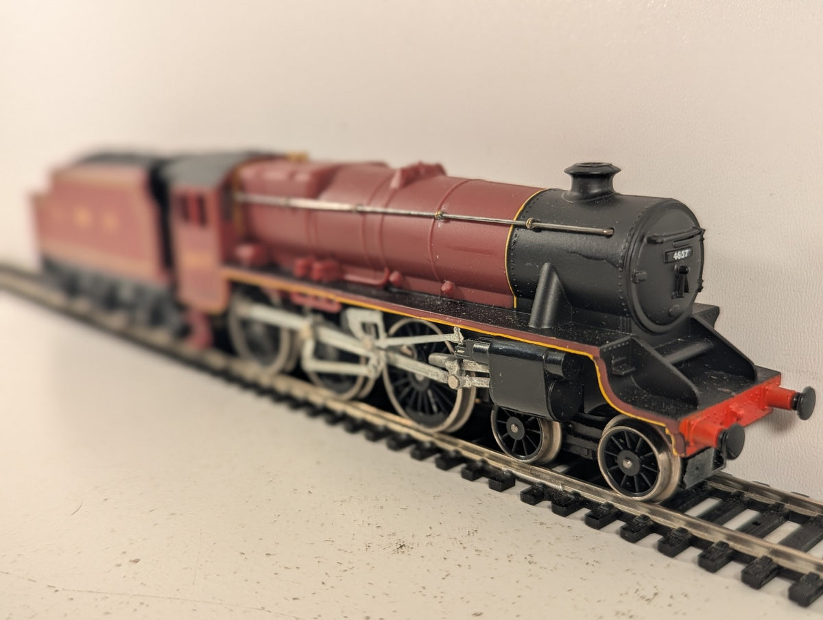 Hornby OO Gauge LMS Class 5 Locomotive 4657 LMS Maroon R859