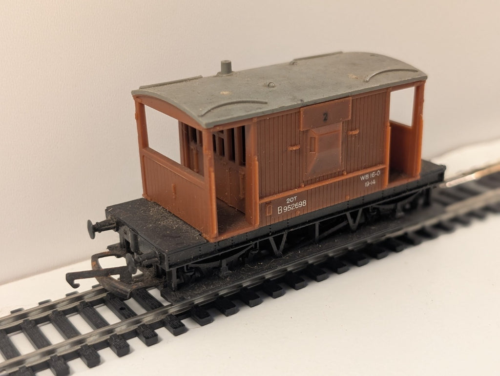 Hornby BR 20T Brake Van – Brown Livery – OO Gauge
