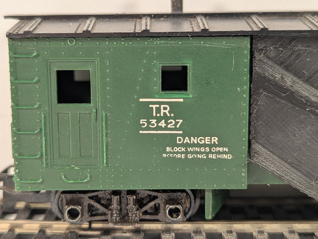 Tri-ang OO Gauge Snow Plough Snowplough 53427 Green & Black R138