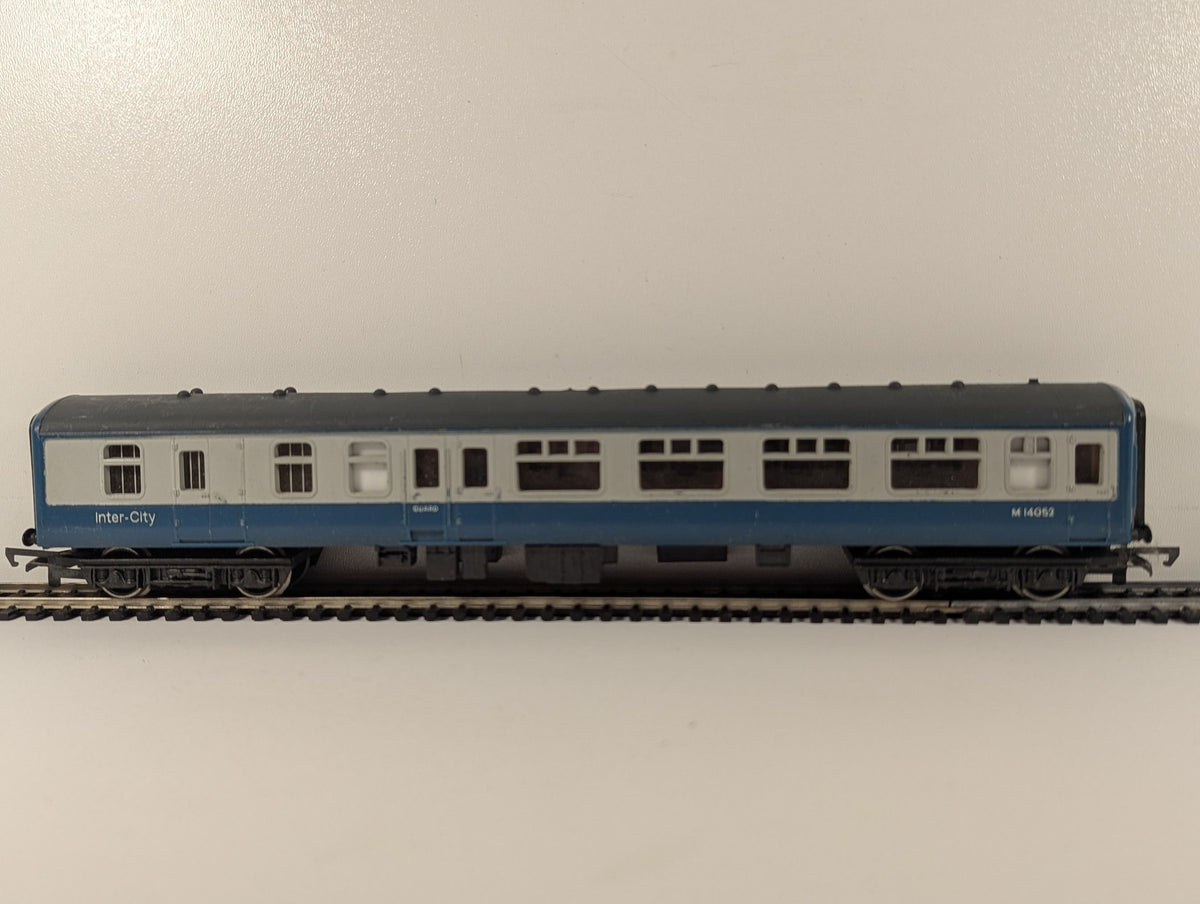 Hornby OO Gauge BR Mk1 Corridor Brake Composite (BCK) Passenger Coach M14052
