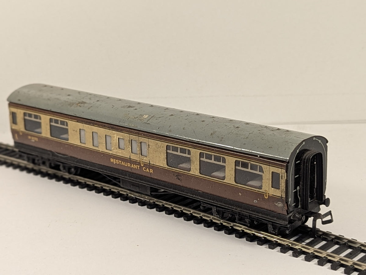 Hornby Dublo OO Gauge BR (WR) Restaurant Car Passenger Coach W 9572