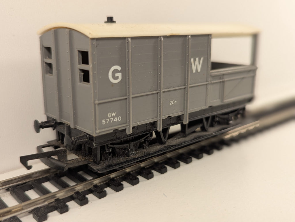 Hornby R124 GWR Brake Van – OO Gauge