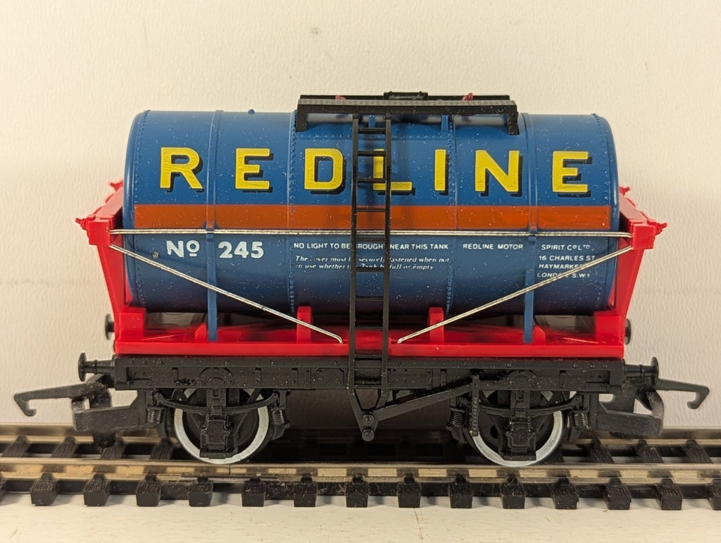 Hornby OO Gauge Redline Tank Wagon 245 R.129