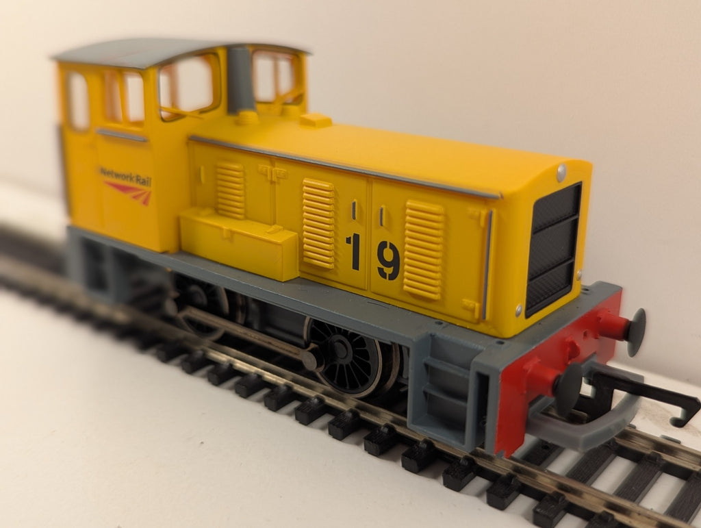 Hornby R3775 Network Rail 0-4-0 Diesel Shunter