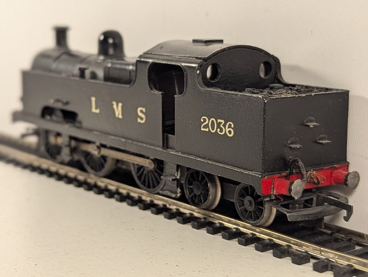 Wills Finecast OO Gauge L.M.S. 0-6-4 Tank (2,000 Class) 'Flatiron'