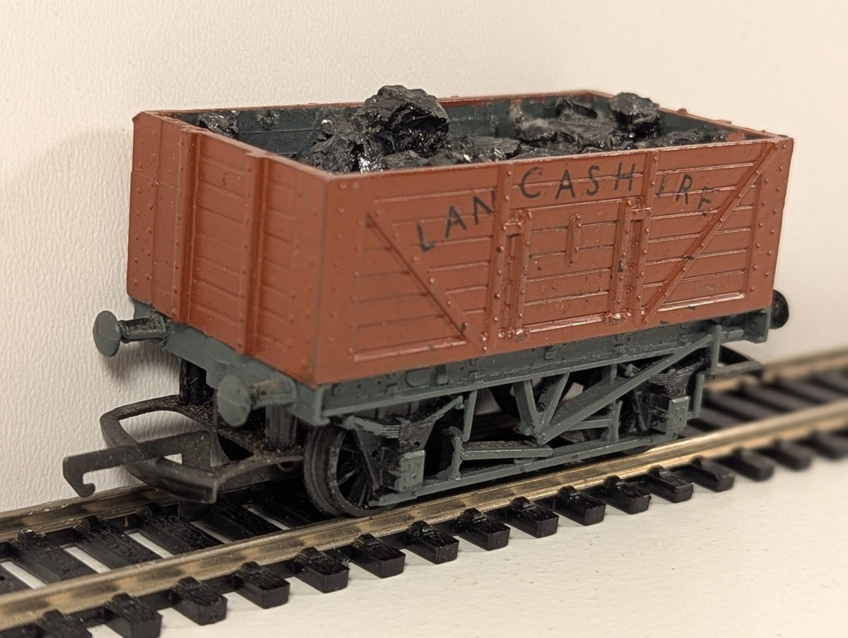 Tri-ang R13 OO Gauge BR 7-Plank Coal Wagon No. W1005 – Brown