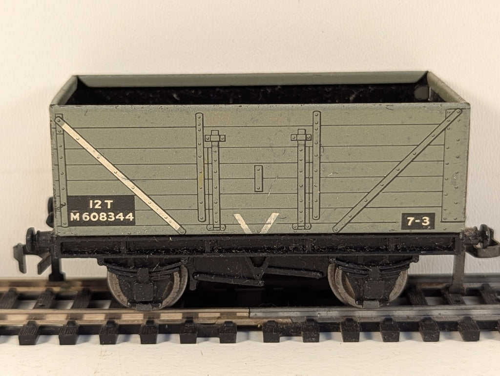 Hornby Dublo 32055 OO Gauge 7-Plank High-Sided Open Wagon