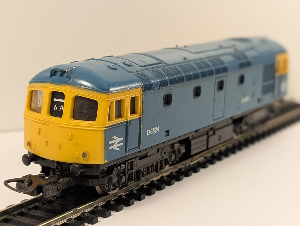 Lima HO Gauge BR Blue Class 33 Diesel – Missing Buffers