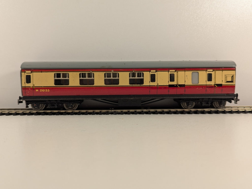 Hornby Dublo 32018 OO Gauge D12 Corridor Brake Third Coach - Boxed