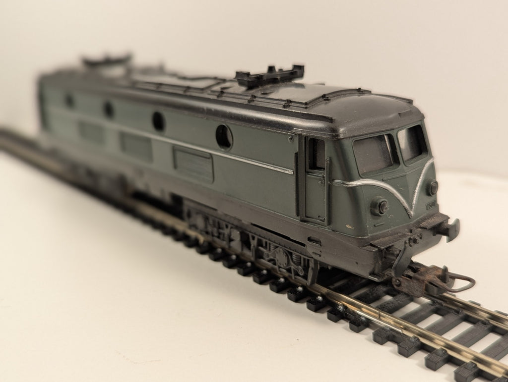 Lima H0 Scale NMBS/SNCB Class 125 Electric Locomotive (Missing Pantograph)