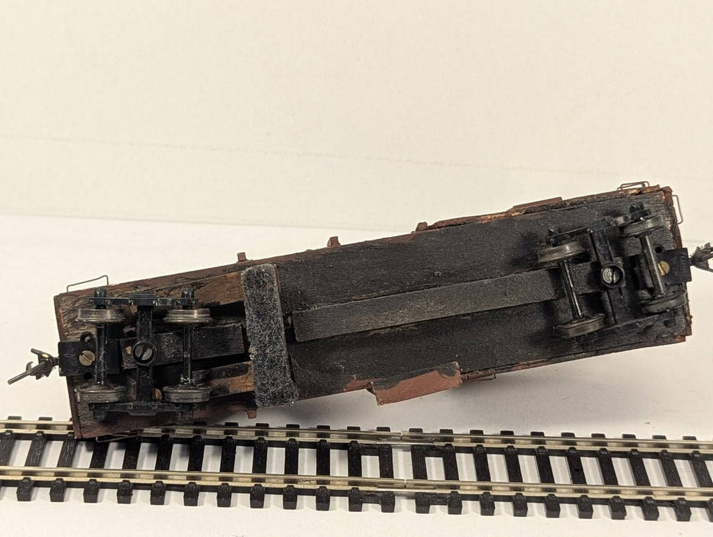 Kitbuilt HO Scale Southern Pacific MOW Water Car 4981 Southern Pacific MOW Brown