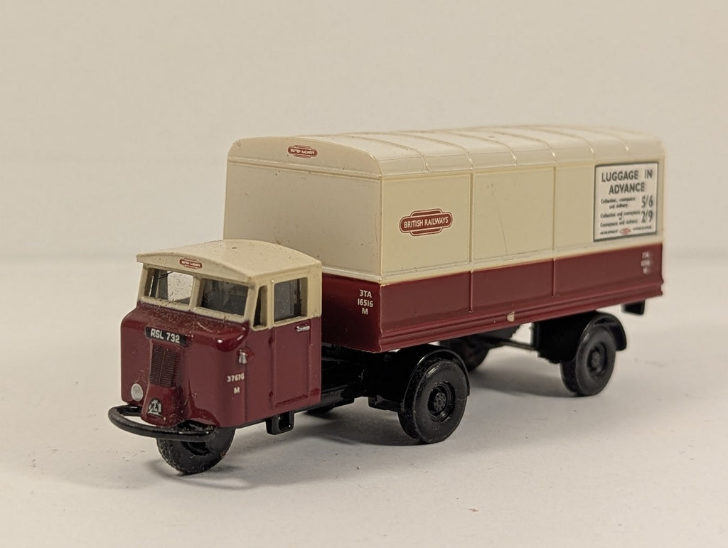 Oxford Diecast 1:76 Scale Scammell Scarab Box