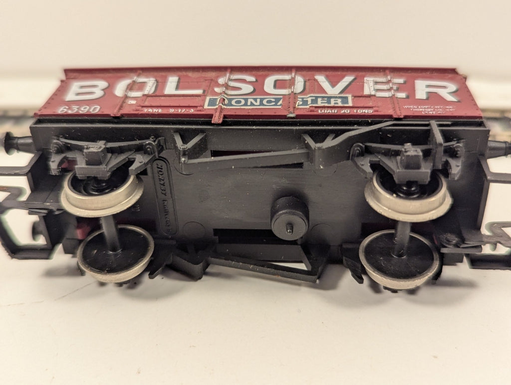 Hornby R136 OO Gauge Bolsover Mineral Wagon 6390