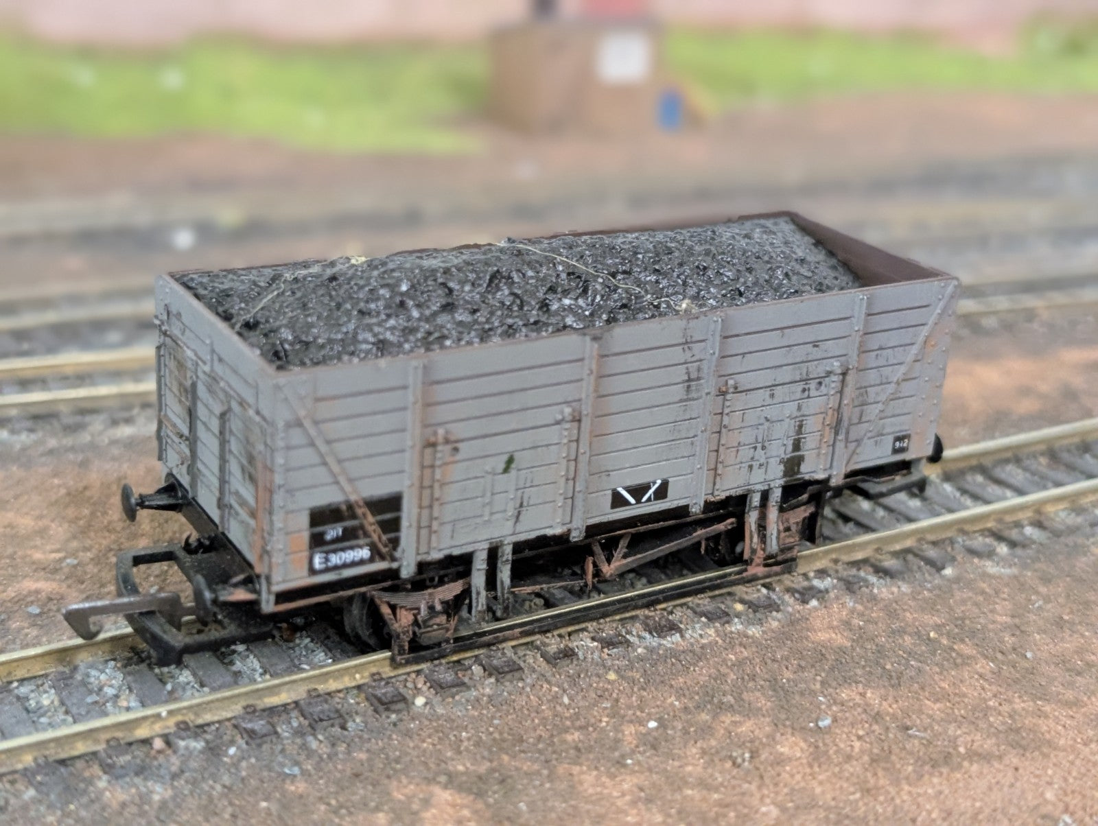 Dapol B631 9 plank open wagon in BR grey