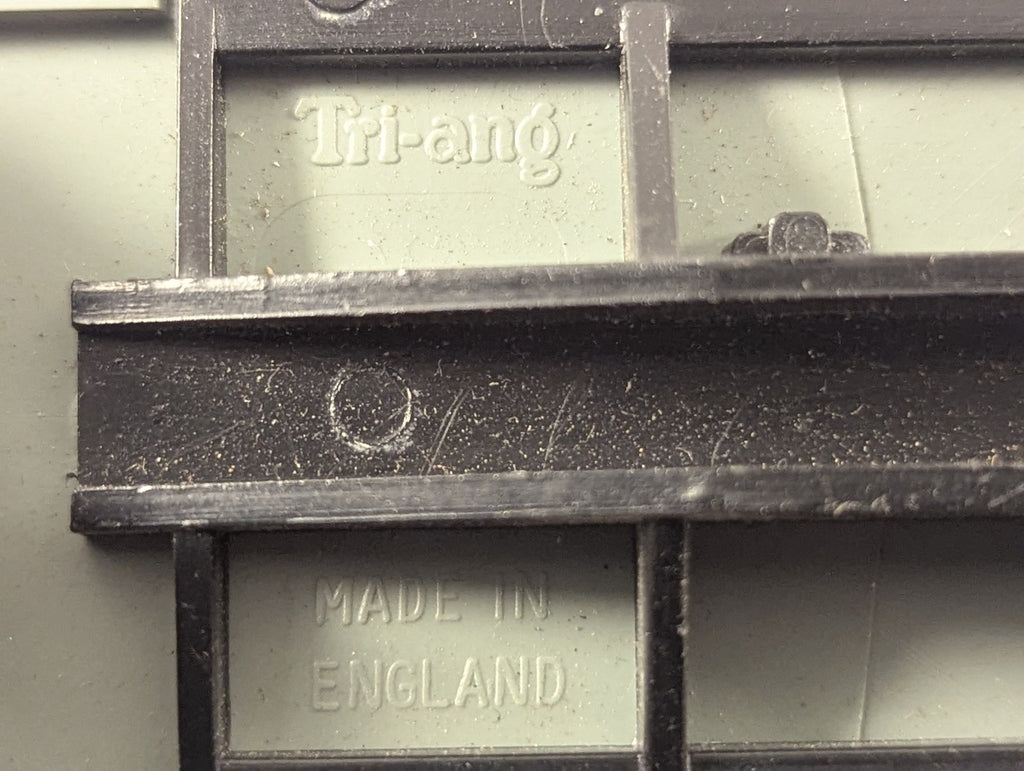 Tri-ang OO Gauge Transcontinental Bogie Box Car Goods Wagon TR 2703