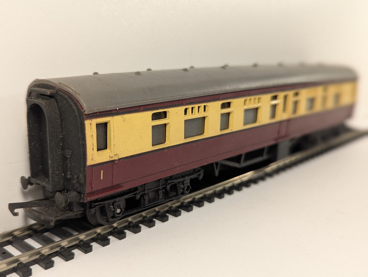Tri-ang OO Gauge Main Line Composite Coach Passenger Coach 24010