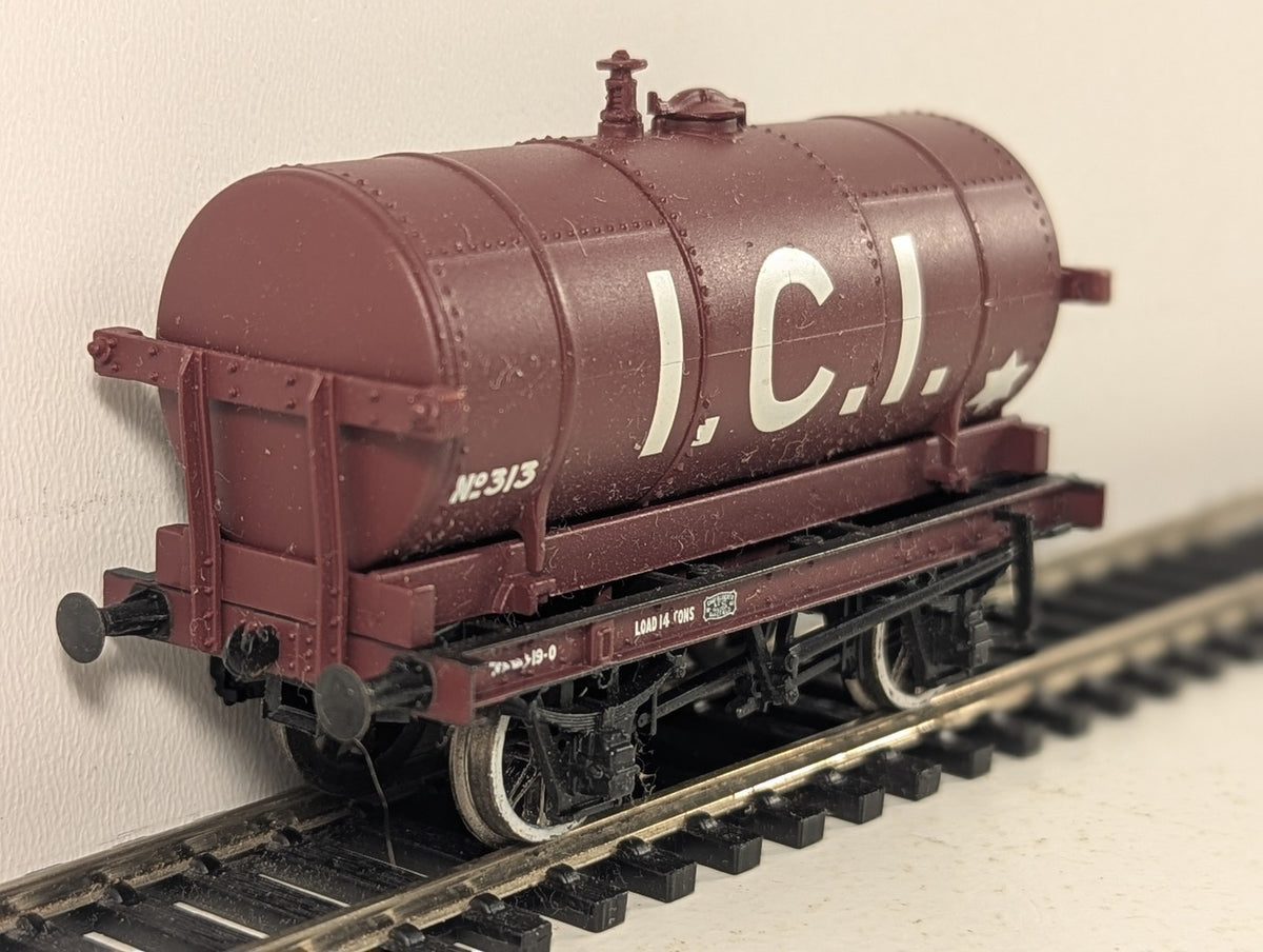 Bachmann OO Gauge 14 Ton Tank Wagon 313 I.C.I. Maroon 37-201