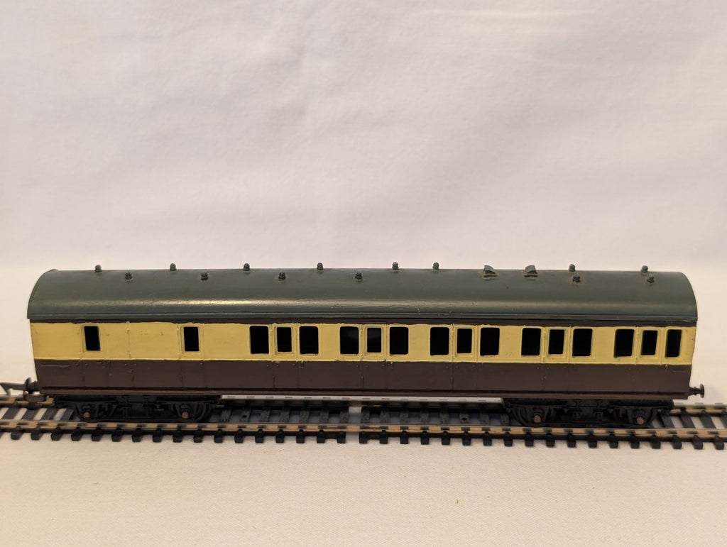 Triang Repainted GWR Suburban Brake Coach