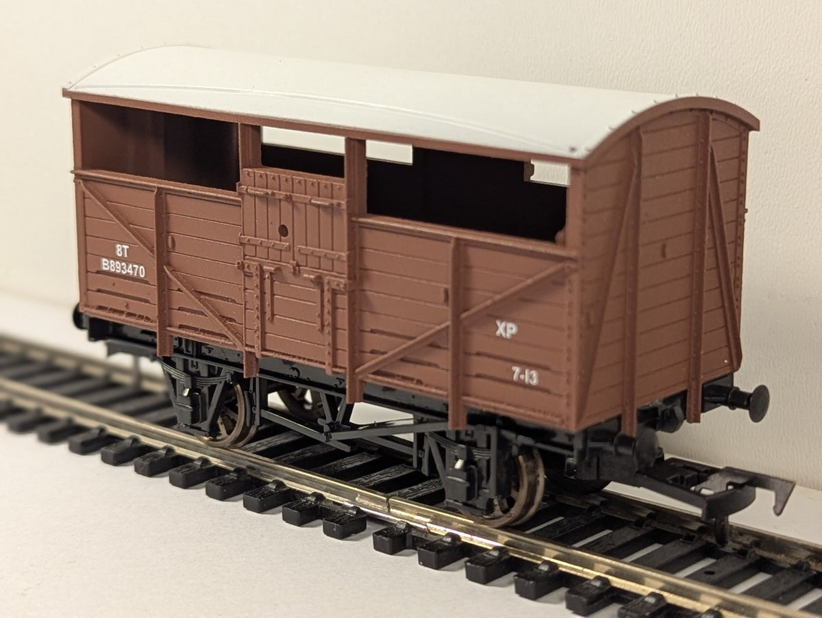 Dapol 4F-020-049 OO Gauge Cattle Wagon