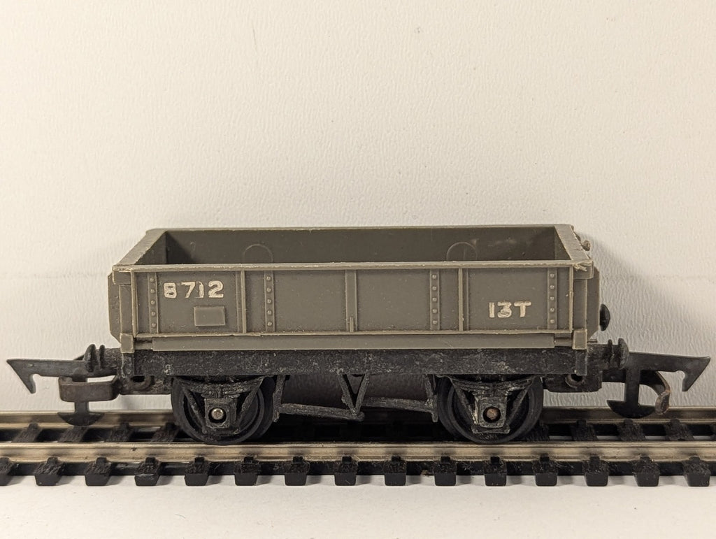Tri-ang OO Gauge 13 Ton Medium Open Wagon Goods Wagon B712 BR Grey R113
