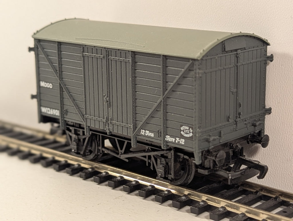 Bachmann Branchline OO Gauge 12-Ton ‘Mogo’ Van Wagon in BR Grey