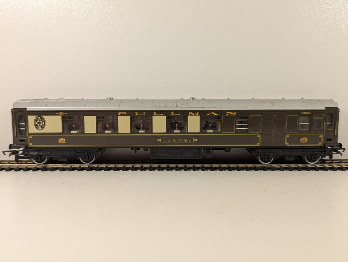 Hornby OO Gauge Pullman 3rd Class Parlour Brake Coach (Name Damaged)