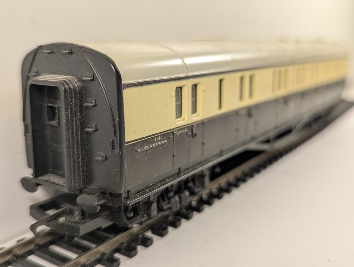 Hornby OO Gauge GWR Brake Third Coach Passenger Coach 4913